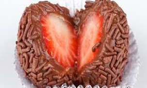 Brigadeiro com morango R$3,20